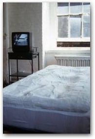   &raquo; Click to zoom ->